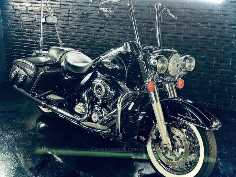 HARLEY-DAVIDSON - ROAD KING - 2011/2011 - Preta - R$ 65.555,00