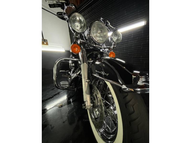 HARLEY-DAVIDSON - ROAD KING - 2011/2011 - Preta - R$ 65.555,00