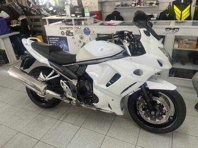 SUZUKI - GSX - 2016/2016 - Branca - R$ 41.500,00