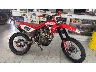 HONDA - CRF 230F - 2016/2016 - Vermelha - Sob Consulta