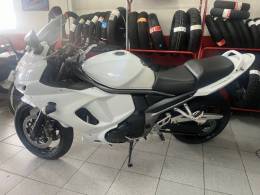 SUZUKI - GSX - 2016/2016 - Branca - R$ 41.500,00