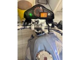 HONDA - CB 300R - 2013/2013 - Azul - R$ 16.000,00